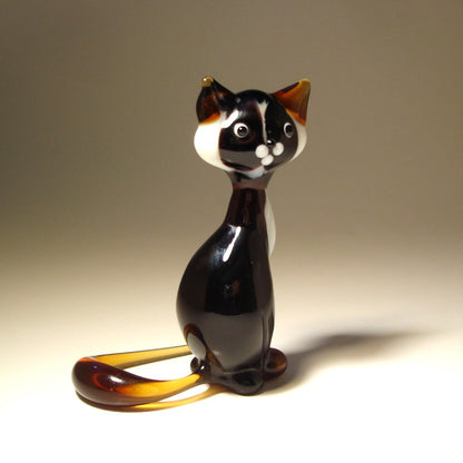 Brown glass with distinct white markings Siamese