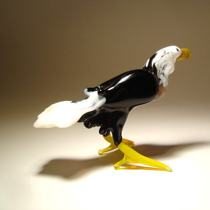 back view of the glass eagle figurine