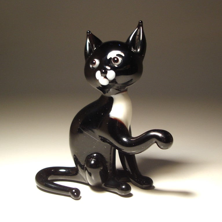 Black Glass Cat Figurine