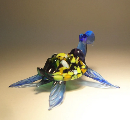 back view of the blue glass turtle